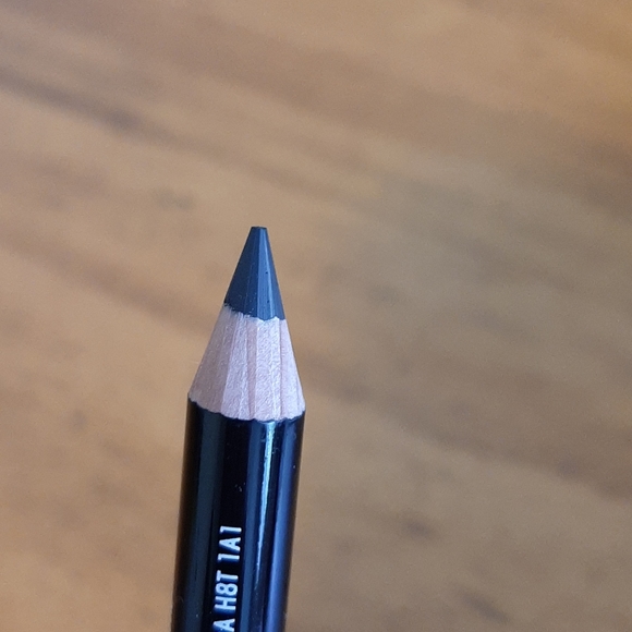 Annabelle Kohl Eyeliner - Picture 2 of 2